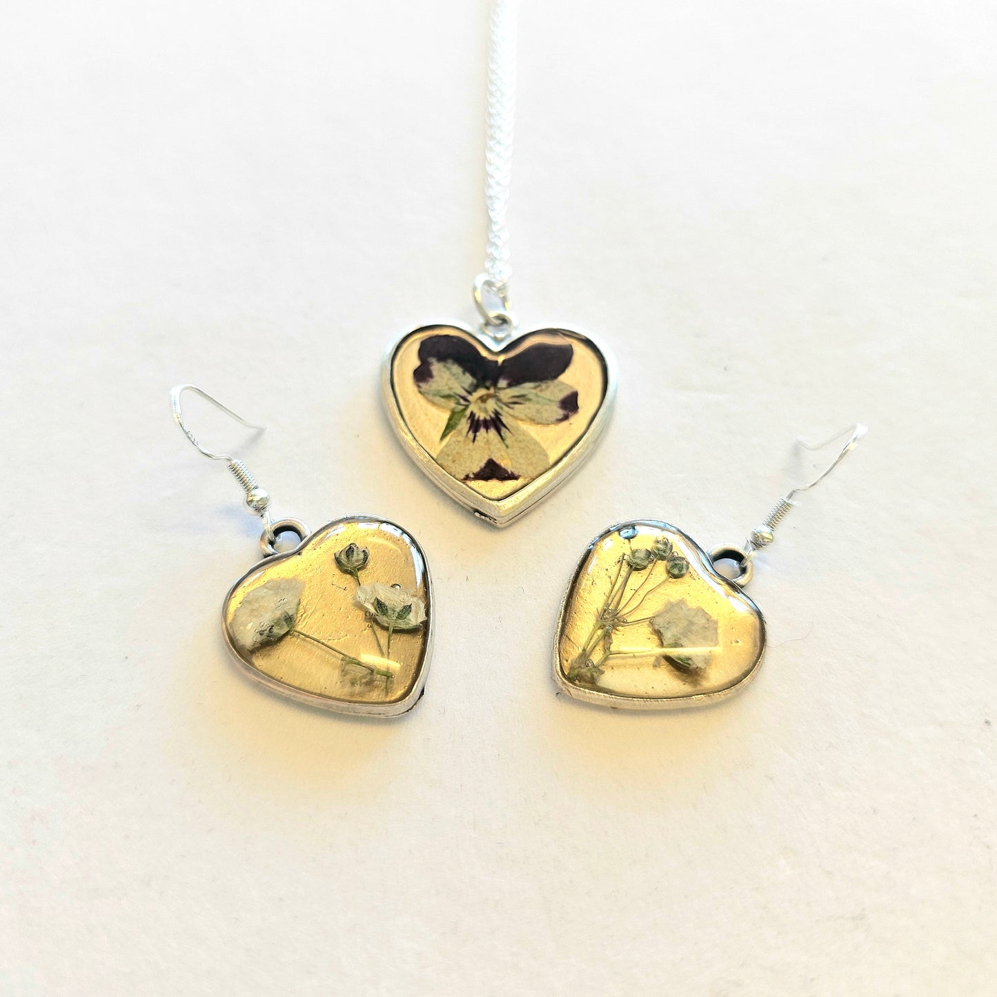 Pressed Petals: Resin Jewelry Workshop